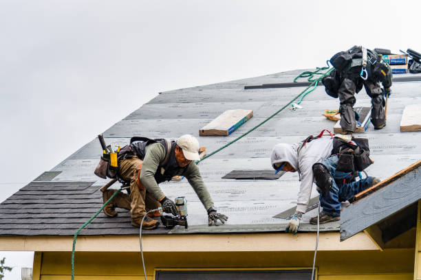 Professional Gutter Installation technician working in Rome, OH
